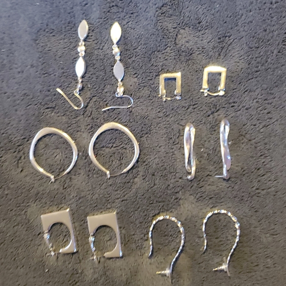 6 pair Earing Bundle - Picture 2 of 3